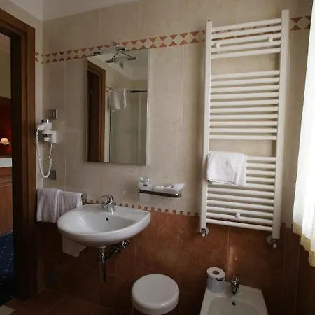 Hotel Croce Negrisia